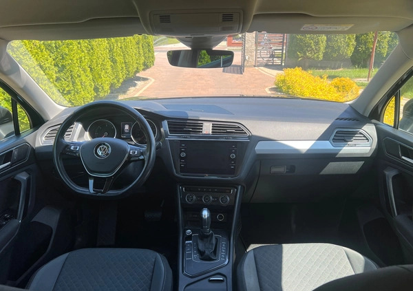 Volkswagen Tiguan cena 82500 przebieg: 152734, rok produkcji 2017 z Jastrzębie-Zdrój małe 704